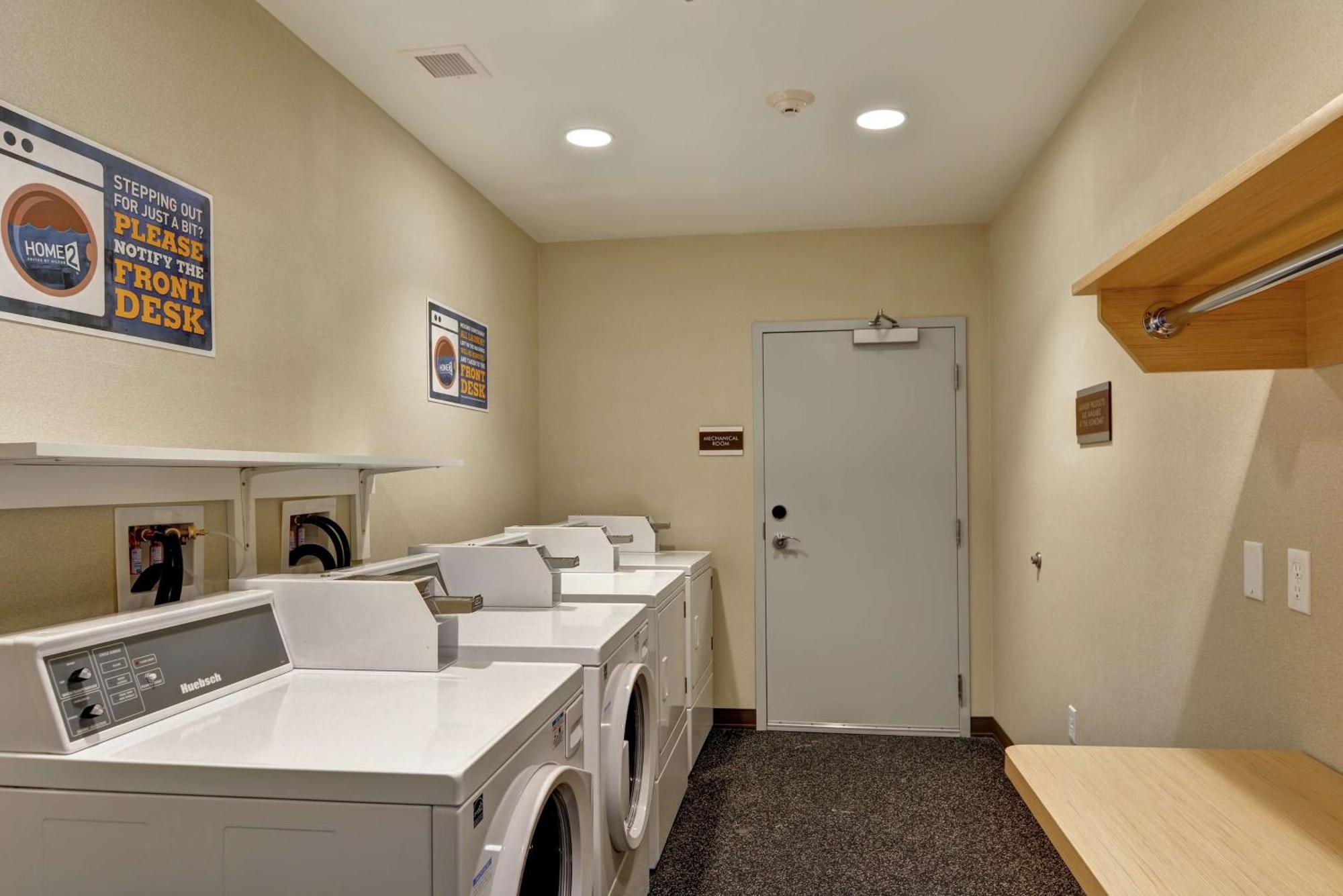 Home2 Suites By Hilton Las Vegas Strip South Extérieur photo