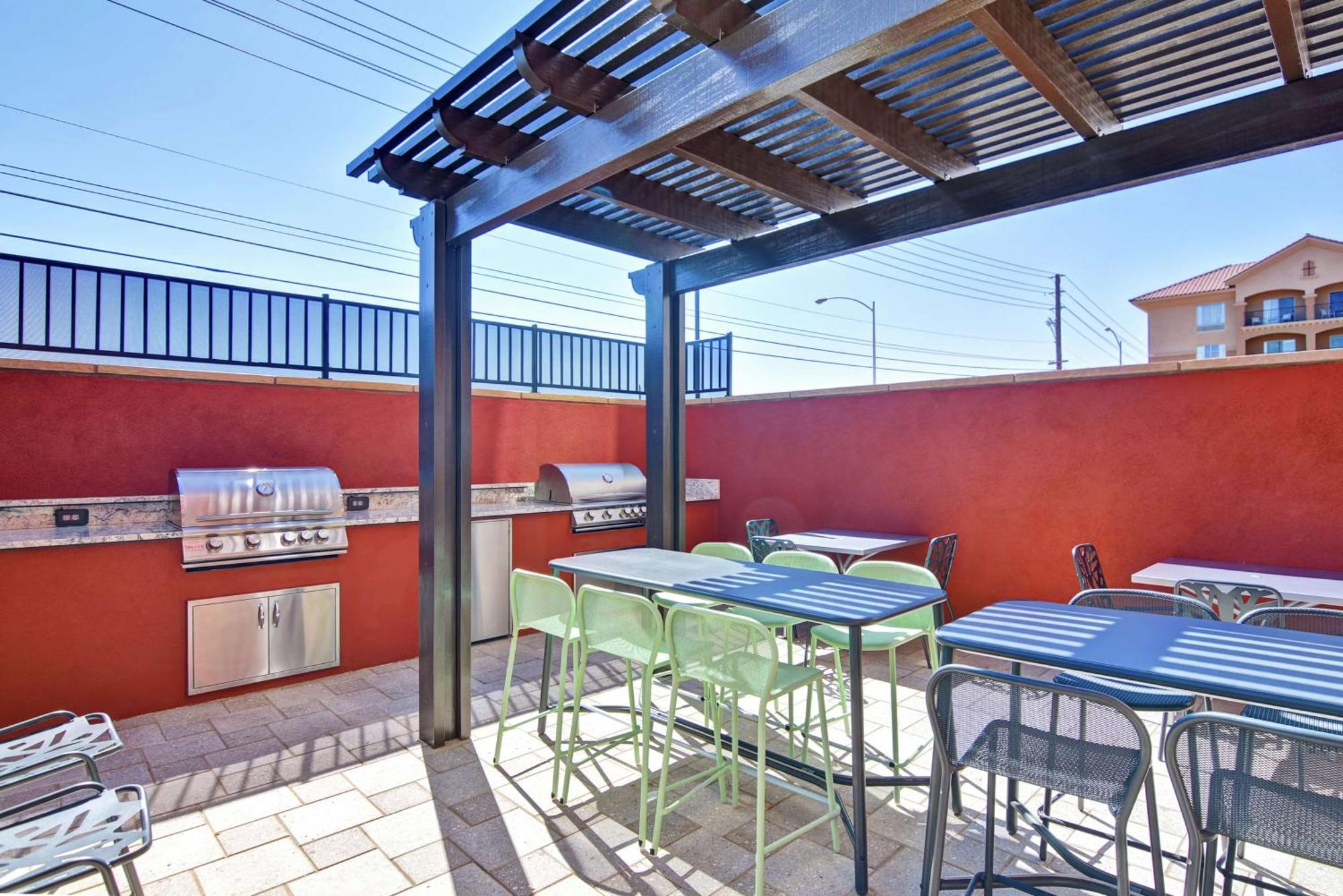 Home2 Suites By Hilton Las Vegas Strip South Extérieur photo